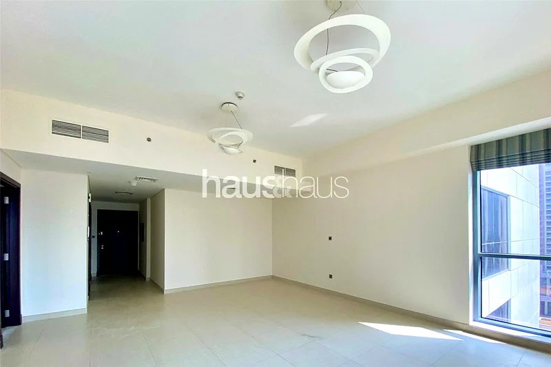Unfurnished | Spacious Layout | Modern63769240441218111
