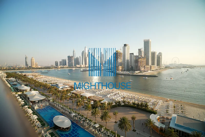Ultra-Luxury | Sea Views | 5-Star Living | Exclusive Presidential Suite63752076841217110