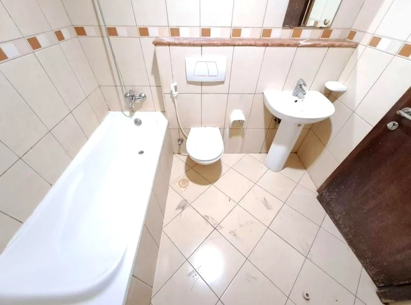 HOTT OFFERS ON 1 BR HALL APARTMENT,29K,30K,32K,34K 1 MONTH FREE 0N SAME LINE SAHARA ON SHARJAH DUBAI BORDER ON RTA BUS STOP F24 AND SAFEER MOLL AREA63707133680130113