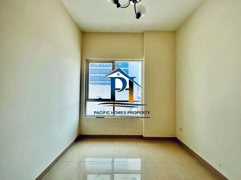 MODERN & SPACIOUS  LUXIOURES 3 BHK WITH 3 BATH BALCONY  GYM PARKING CLOSE TO PARK63757071394561114