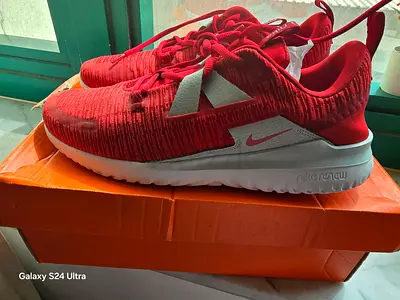 100 % Original,Brand new stylish and Comfortable Nike Running Shoes available in throwaway price.