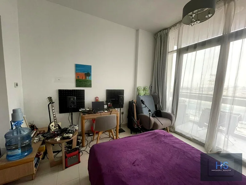 ستوديو واسع | مؤثث بالكامل | موقع متميز63761924267393111