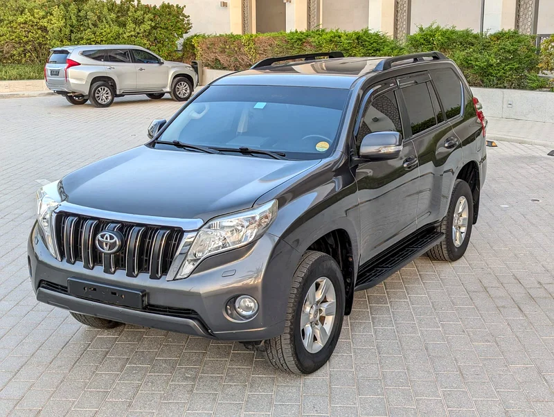 TOYOTA PRADO 2015 DIESEL 3.0L V4 GCC LOW MILEAGE IN EXCELLENT CONDITION63700380727937111