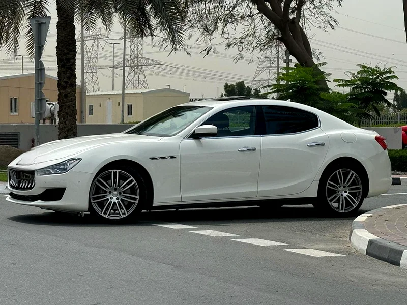 ماسيراتي غيرهلي 2019 ف6 3.0لتر بخيارات كاملة وبأميال قليلة63699026316289110