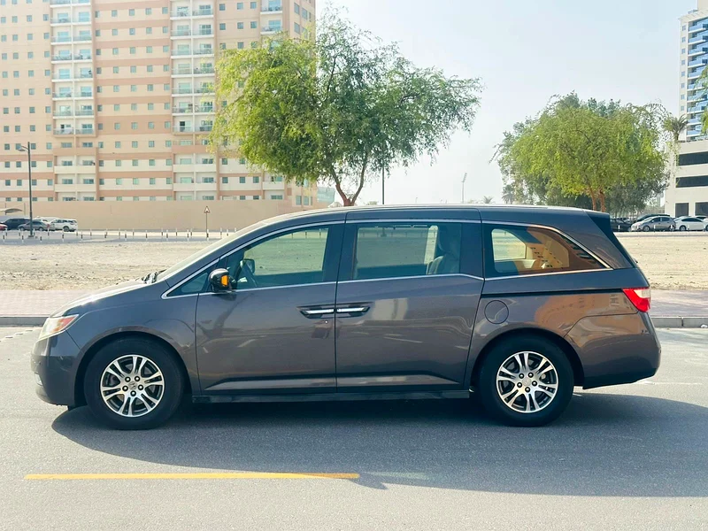 Honda odyssey 2012 Full Option GCC63699032305409112