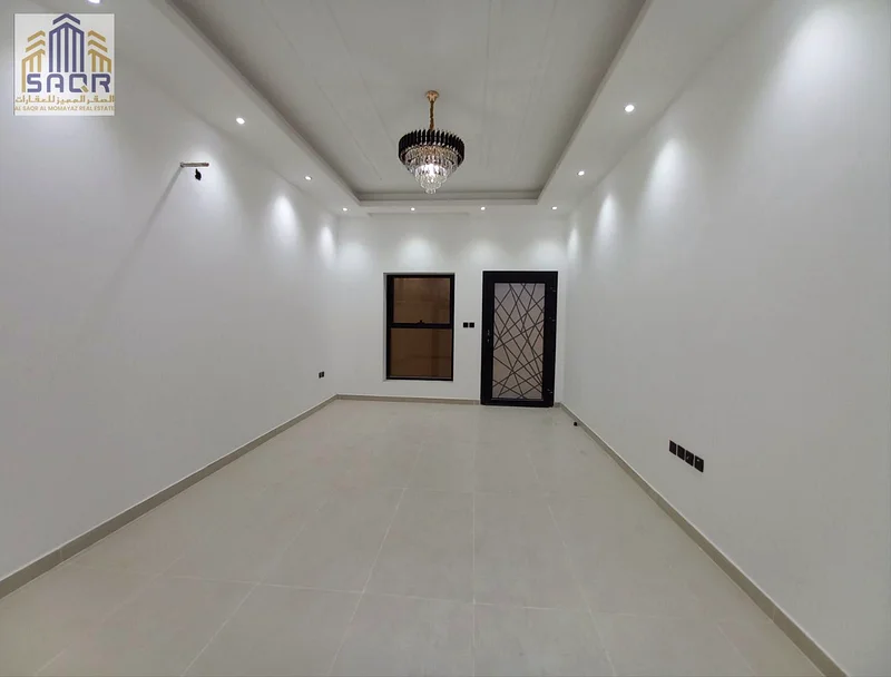 *فيلا فاخرة للإيجار في حي الياسمين / 4 غرف نوم رئيسية / تراس / بجوار حديقة الحميدية63722360283651113