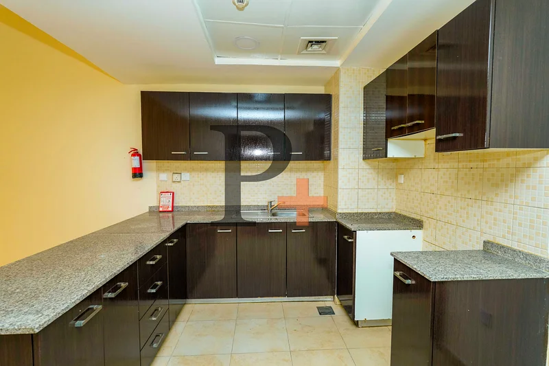 Open kitchen | spacious | balcony63808648070145113