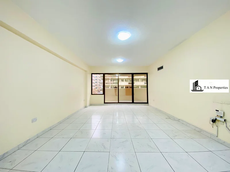 عمولة 0% | شقة 3 غرف نوم مع شرفة | موقع متميز63799977313795111