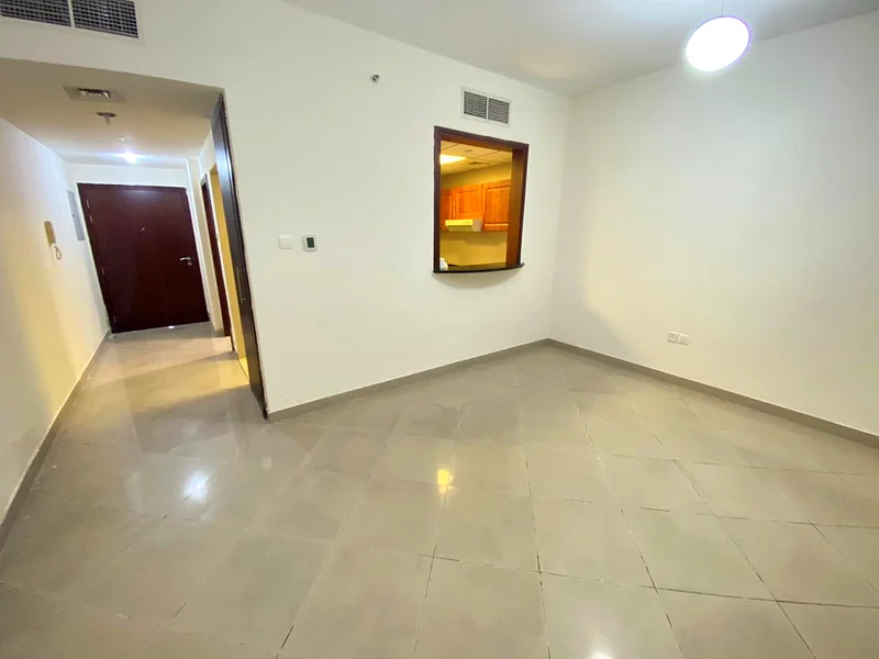 شاغرة | استوديو واسع | إطلالة على المجتمع63988445733633112