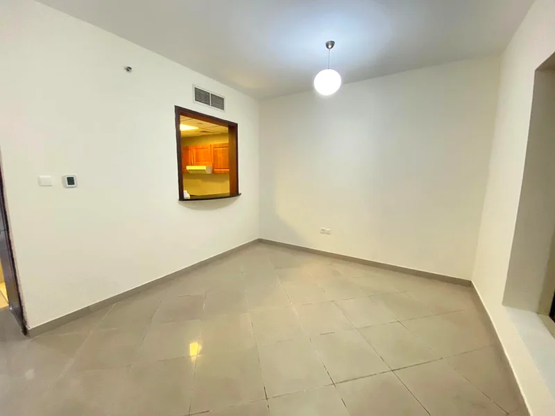 شاغرة | استوديو واسع | إطلالة على المجتمع63988445733633111
