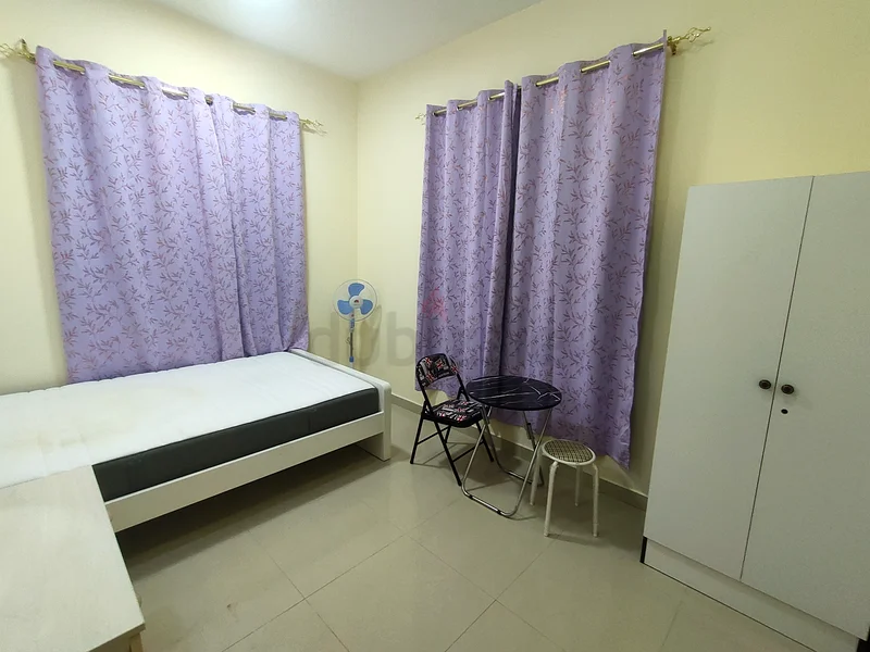 Spacious room available63796893885186111
