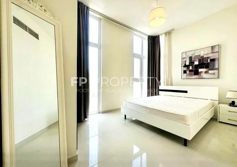 Fully Furnished | Luxurious TH 3BR | Stunning View64003719318913113