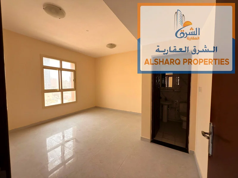 واحدة من أكثر الشقق جمالاً في عجمان، وبسعر اقتصادي جداً، غرفتين نوم، صالة، ثلاث حمامات، وغرفة نوم رئيسية بشرفة63721248300547114