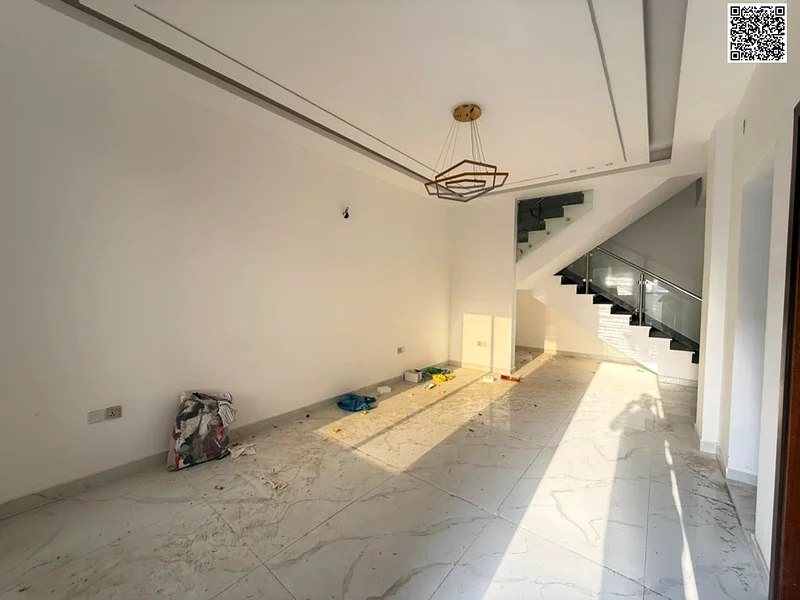 Registration fees included. 4 master bedrooms with built-in wardrobes in a prime area of ​​Al Helio.63913545330306113