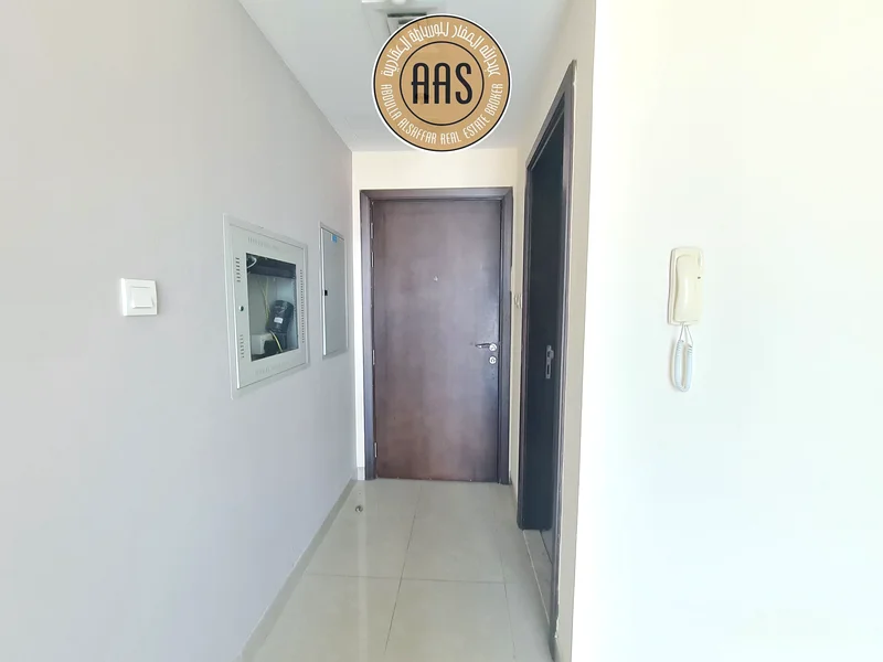 قريب من كارفور شقة من غرفة نوم واحدة مع غرفة ماستر في مبنى عائلي بالكامل63757382494081114