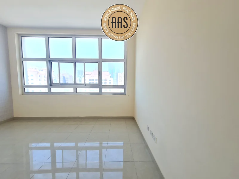 قريب من كارفور شقة من غرفة نوم واحدة مع غرفة ماستر في مبنى عائلي بالكامل63757382494081111
