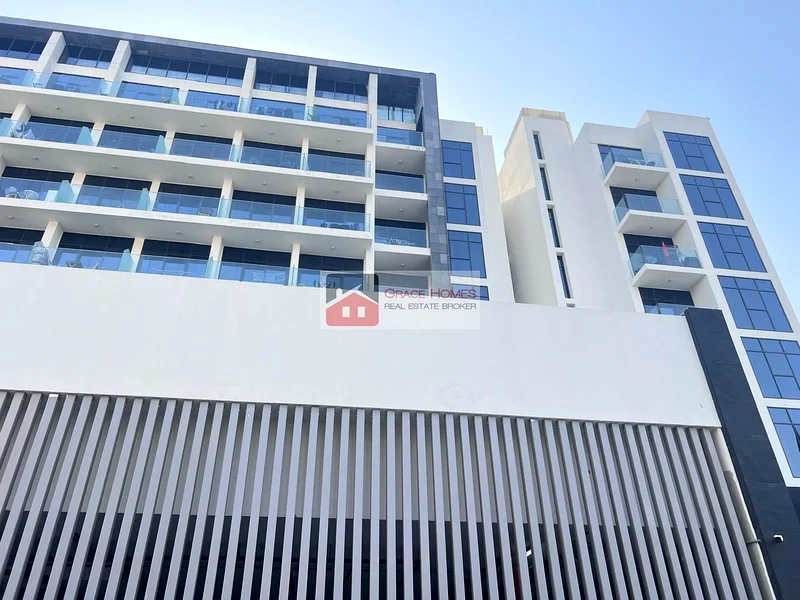 استوديو مع تراس للبيع في ميدان @ عزيزي ريفيرا 700000/-63977067973890110