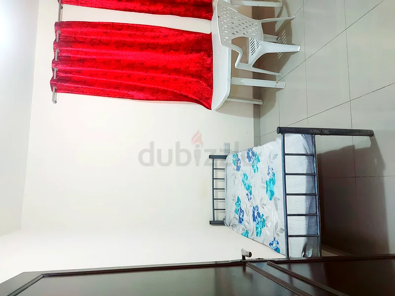 غرفة تنفيذية للعزاب متاحة فقط لشخص واحد.63796043759233114