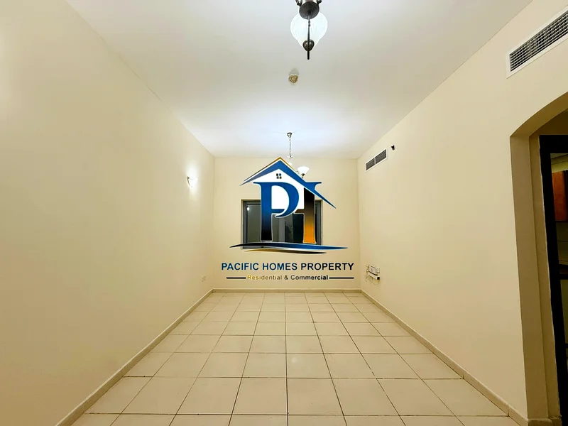 Luxury 01 Apt Available With All Amenities Near to  NMC HOSP(( ON Prime Location ))63757164640259111
