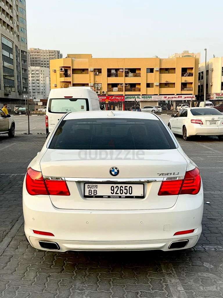 For Sale: BMW 750Li – Luxury & Power Combined.

 Model: 2011
 Color: Elegant White
 Sunroof63699047523843114