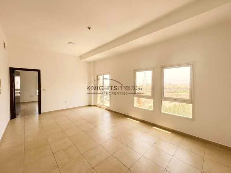 Vacant Now | Big Area | Closed Kitchen | 2 Baths63728449619458112