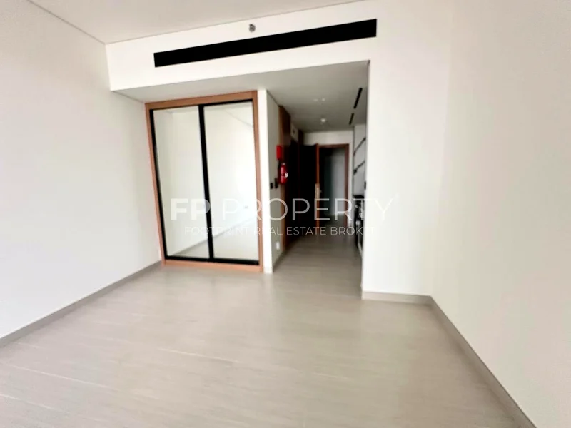 Luxurious studio | Canal View l Ready to move in63793904454403112
