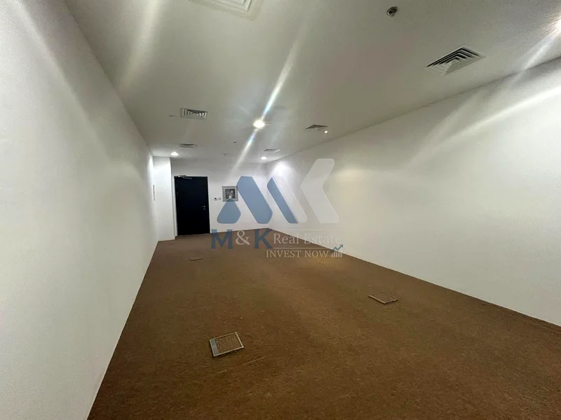 Near Bus Stop | Well Maintained | Vacant Now63815814127747111