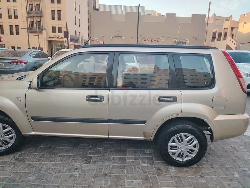 نيسان زيتريال بحالة جيدة63700287109251112
