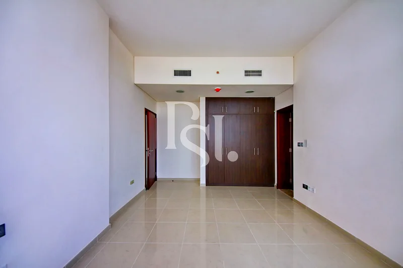 Spacious | Prime Location | Amazing View63842525030403112