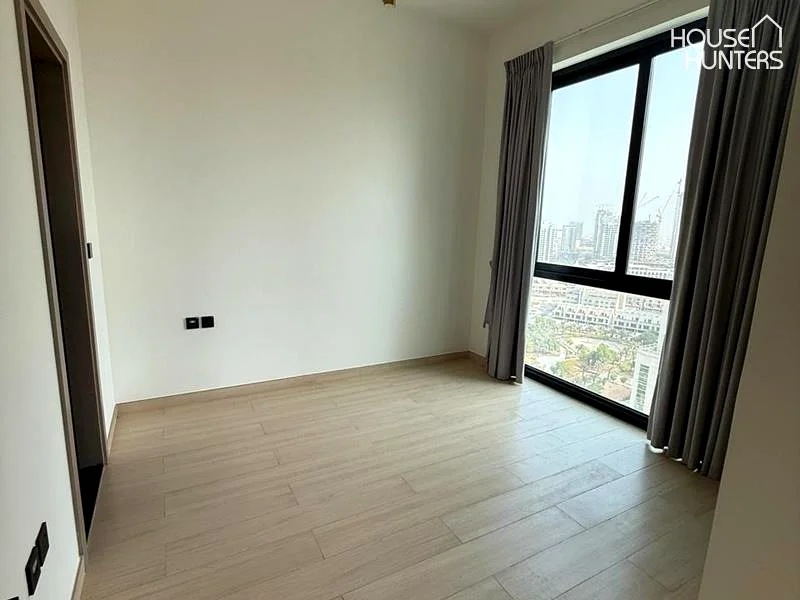 تشطيبات راقية | معيشة عصرية | طابق عالي63783981800706112