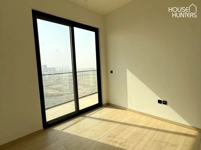 تشطيبات راقية | معيشة عصرية | طابق عالي63783981800706114