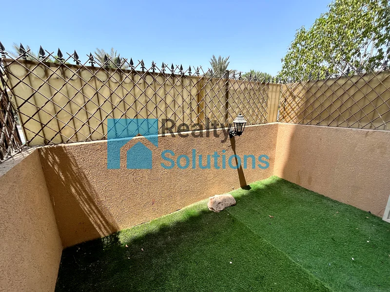 Spacious size |near to parks & circle mall |Ready to move in63786870721410114