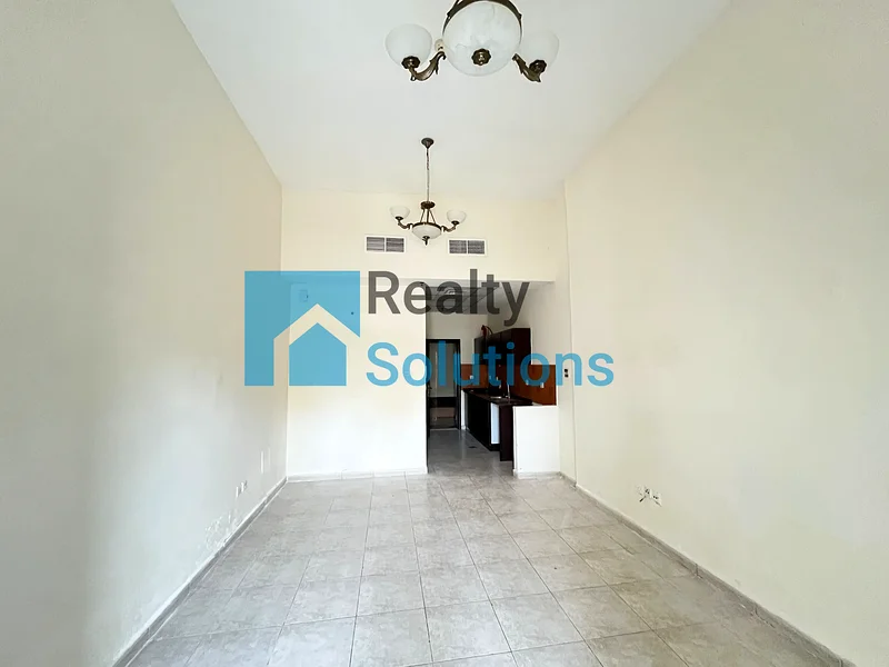 Spacious size |near to parks & circle mall |Ready to move in63786870721410110