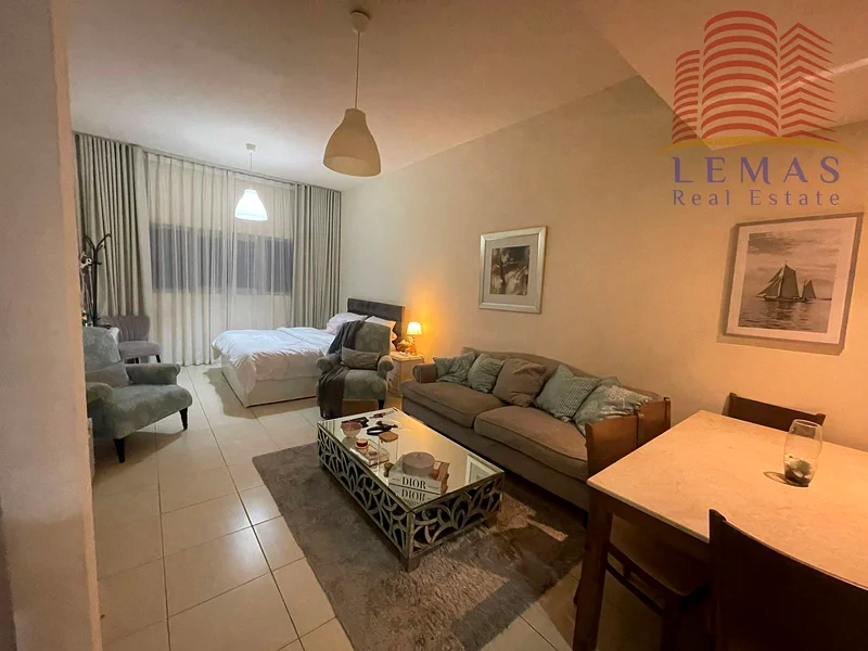 Wonderful Studio - Large Space - Empty63888914940291114