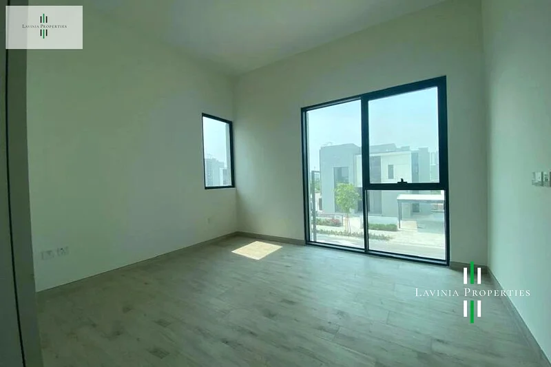 النوع باء تخطيط كبير | صف واحد | قطعة أرض كبيرة63762217961729113