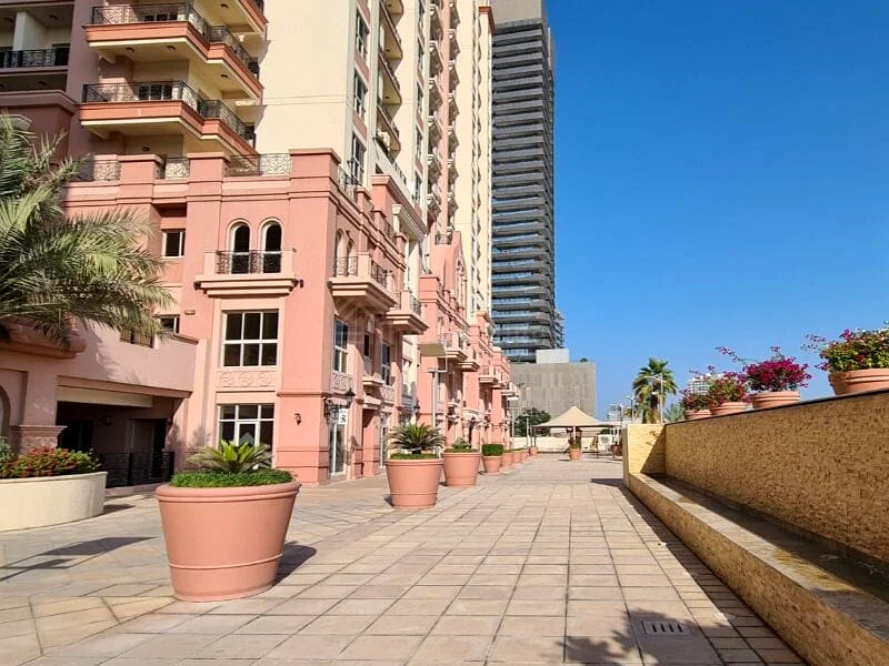 SPACIOUS LAYOUT | UNFURNISHED | No Agents Pls63735205890690113