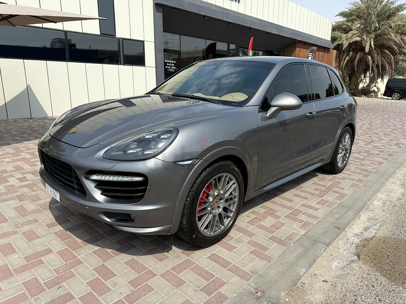 Porsche Cayenne GTS63699038846594110