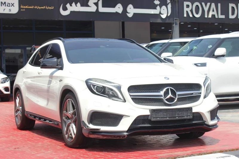(2016) MERCEDES GLA 45, GCC AMG 04 MATIC63699042358914112