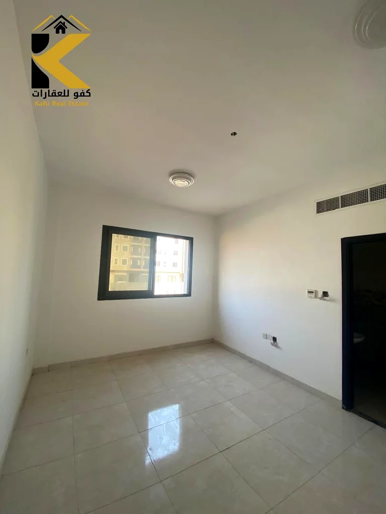 شقة فاخرة للإيجار السنوي – كن أول مستأجر | الروضة 1 – بالقرب من شارع عمار63722169478913113