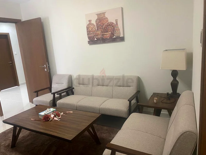 مجال نوم فاخر في نهدة بجوار ساهارا سنتر63796791750145113