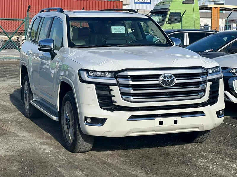 TOYOTA LAND CRUISER LC300 VX Plus 3.3L DIESEL AT MY202563699052790657114