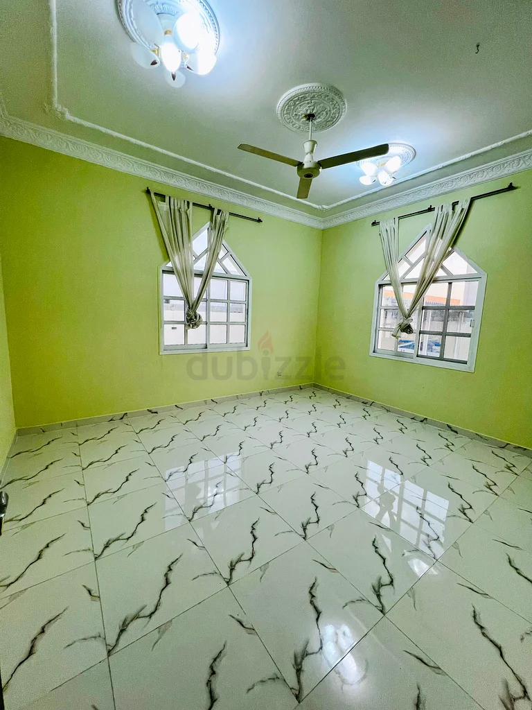 غرفة عائلية63796894097795110