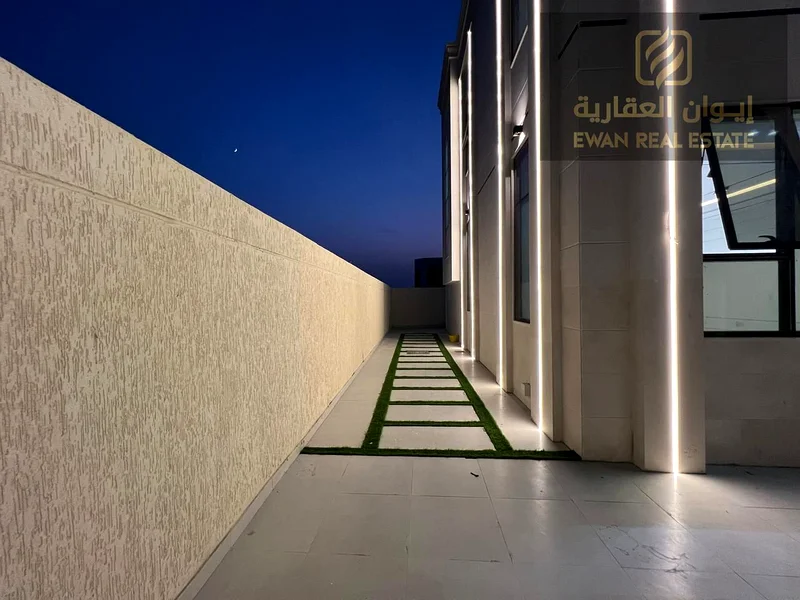 مباشرة من المالك للبيع: فيلا بـ 4 غرف نوم مع غرفة ماستر وصالة وتكييف مركزي، متضمنة رسوم التسجيل.63909007035650114