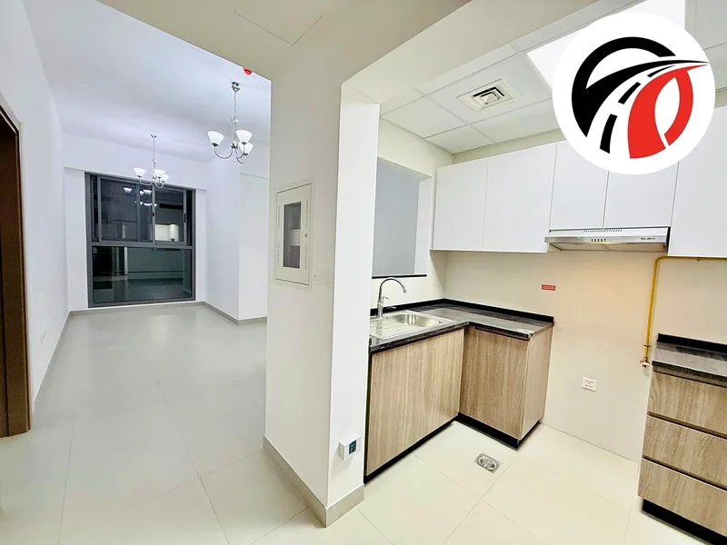 Luxurious New 1bhk ,, Payments 6 Cheques ,, Free Parking63742571236355114
