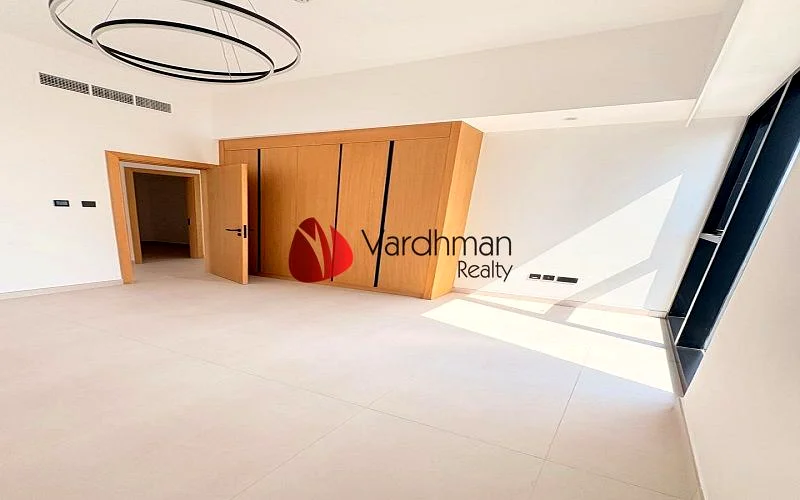 شقة مكونة من 3 غرف نوم وغرفة خادمة | جديدة بالكامل63792985031042114