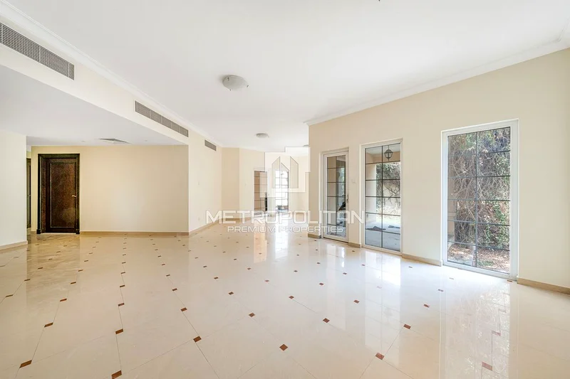 Huge Layout | Best Price | Vacant63735397990531112