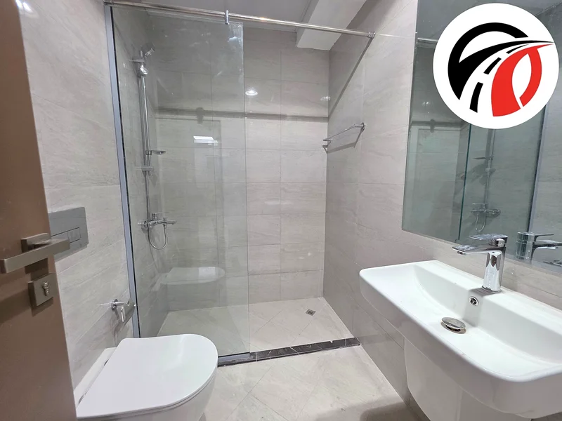 New 2BHK with a maid's room near the Metro, and it has all the amenities.63755799749379114