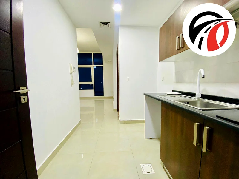 Spacious size-luxurious-6 cheques payment63742380793473110