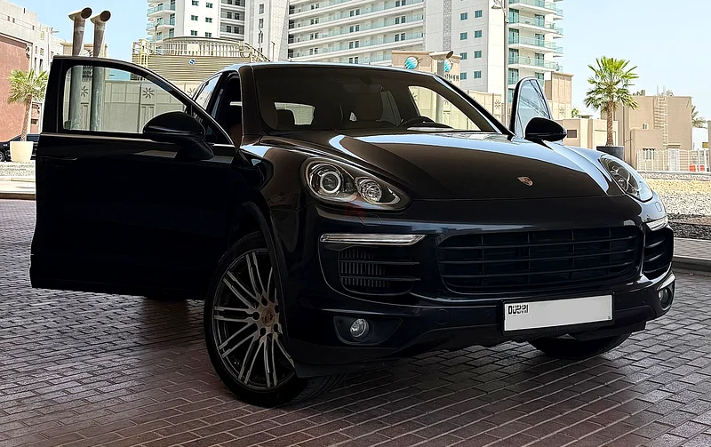 Immaculate Porsche Cayenne S - Full Option63699038473345111