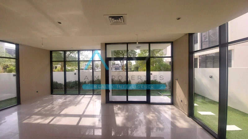 FAMILY VILLA 6BR /MAIDS CHILLER FREE FOR RENT MULTIPLE CHEQUE OPTION63741440072194112